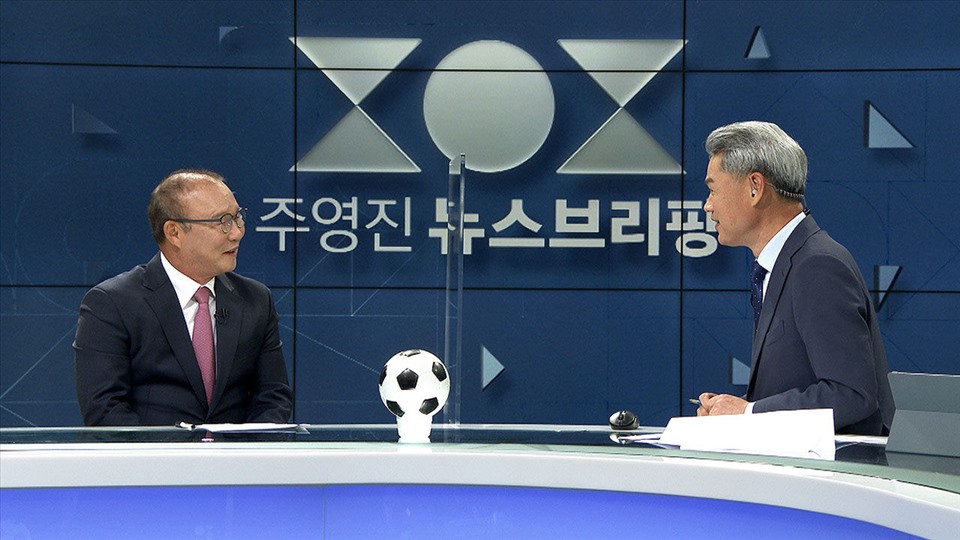 HLV Park Hang-seo chia sẻ điều kiện để gia hạn hợp đồng với VFF