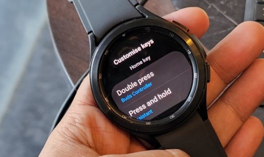 Người dùng có thể tùy chỉnh các nút bấm trong Cài đặt của Samsung Galaxy Watch 4. Ảnh chụp màn hình