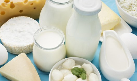 Tránh tiêu thụ các sản phẩm từ sữa khi bị tiêu chảy. Ảnh: Freepik