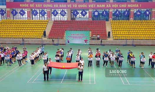260 vận động viên tham gia Giải cầu lông CNVCLĐ tỉnh Điện Biên lần thứ XXII, năm 2022. Ảnh: Văn Thành Chương