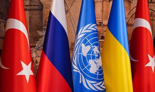 Thỏa thuận xuất khẩu ngũ cốc Ukraina được Nga và Ukraina ký kết tại Thổ Nhĩ Kỳ ngày 22.7. Ảnh:  Cem Tekkesinoglu