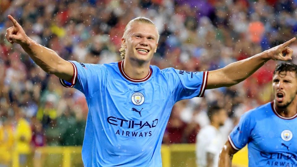 Haaland ghi bàn trong trận ra mắt Man City