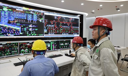 Phòng điều khiển trung tâm của Nhà máy điện rác Sóc Sơn, Hà Nội. Ảnh: PV