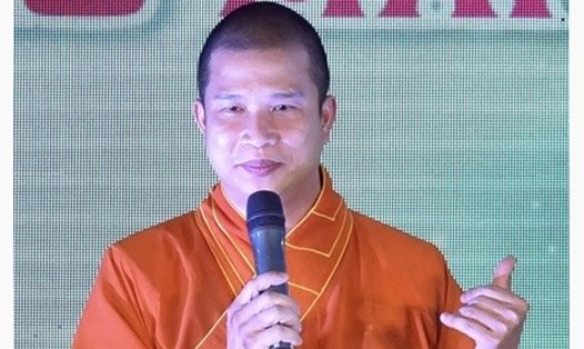 Ông Phạm Văn Cung, trước đây có pháp danh là đại đức Thích Phước Ngọc, từng là trụ trì chùa Phước Quang và nguyên là giám đốc Trung tâm Cô nhi viện Suối nguồn tình thương ở huyện Tam Bình (tỉnh Vĩnh Long).