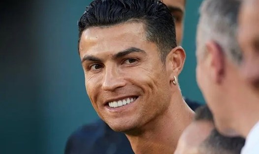 Cristiano Ronaldo sẽ trở lại Manchester để giải quyết mọi chuyện về tương lai. Ảnh: Daily Mail