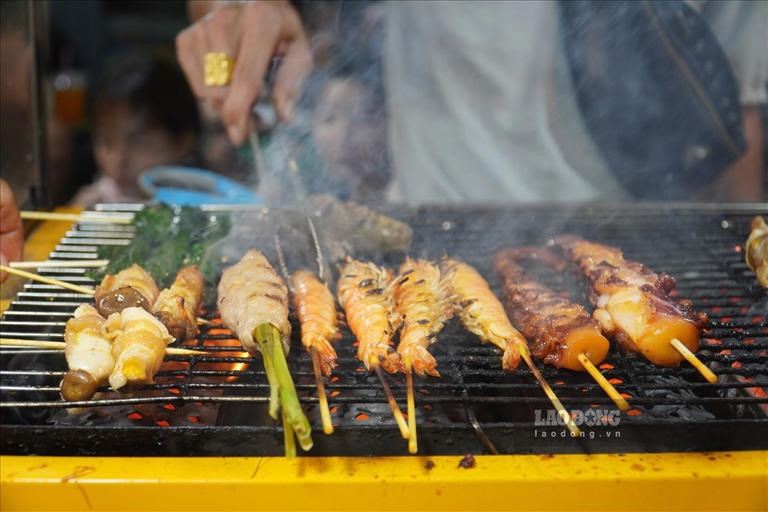 Lễ hội Ẩm thực và Du lịch sẽ mang đến trải nghiệm các món ăn đặc sắc của 3 miền và quốc tế cho người dân, du khách. Ảnh: N.L