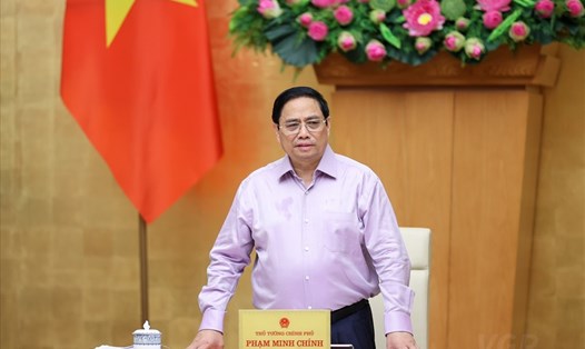 Thủ tướng Phạm Minh Chính phát biểu kết luận phiên họp Chính phủ chuyên đề xây dựng pháp luật tháng 7.2022. Ảnh: Nhật Bắc