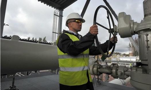 Tuabin Nord Stream mang đi sửa chữa ở Canada dùng cho trạm Portovaya. Ảnh: AFP