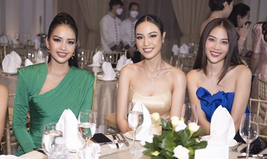 Lệ Nam xuất hiện cùng các thí sinh "Miss Universe Vietnam 2022". Ảnh:NSCC