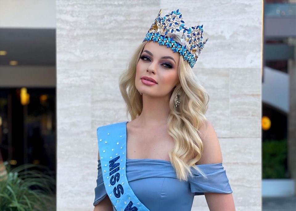 Miss World 2021 Karolina Bielawski sẽ tới Việt Nam. Ảnh: MW