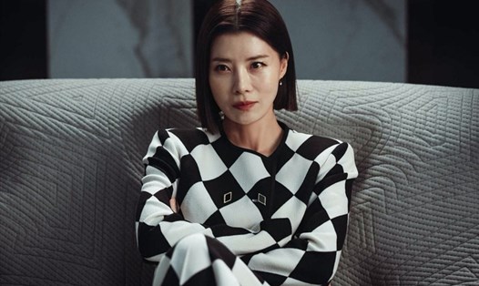 Bạn diễn bị "ghét" trong Eve của Seo Ye Ji - Yoo Sun. Ảnh: Poster tvN.