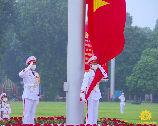 Lễ thượng cờ tại quảng trường Ba Đình