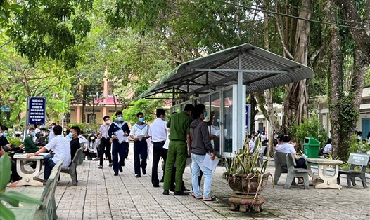 Trường THPT Phú Quốc có tỉ lệ đỗ tốt nghiệp đạt 100% (không kể thí sinh tự do). Ảnh: PV