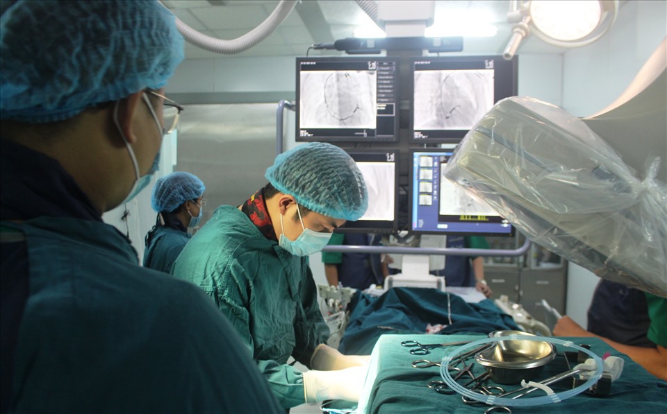Đặt máy tạo nhịp tái đồng bộ cơ tim miễn phí tại Quảng Trị