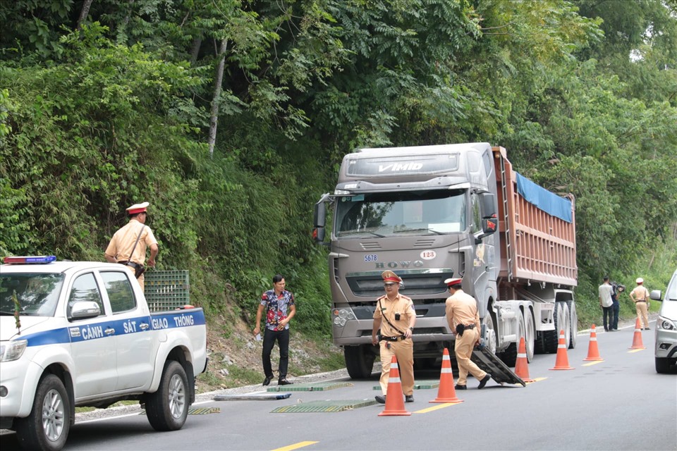 Tuyên Quang: Không còn xe tải “khủng” cơi nới thành thùng chạy trên quốc lộ