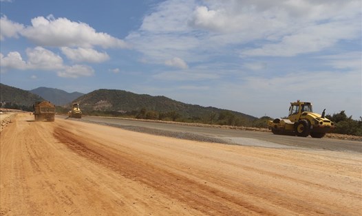 Cao tốc Bắc Nam đoạn Nha Trang - Cam Lâm với chiều dài hơn 49km.