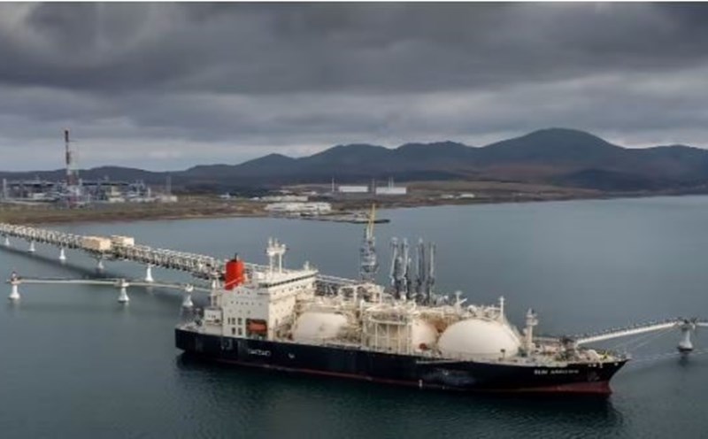Nhà máy LNG Nga đột ngột hủy lô hàng tới Châu Á