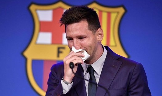 Messi trong buổi họp báo chia tay Barcelona. Ảnh: AFP