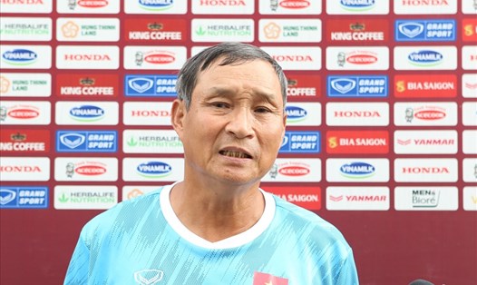 Huấn luyện viên Mai Đức Chung cho biết đội tuyển nữ Việt Nam đang gặp 1 số chấn thương nhưng sẽ bình phục trước trận đấu gặp Campuchia ngày 7.7. Ảnh: VFF