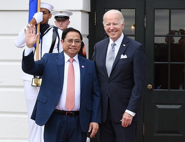 Thủ tướng Phạm Minh Chính gặp Tổng thống Mỹ Joe Biden tại Nhà Trắng ngày 12.5.2022. Ảnh: TTXVN