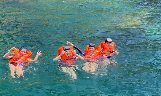 Du khách trở lại Cù Lao Chàm sau 2 năm bị ảnh hưởng bởi dịch bệnh