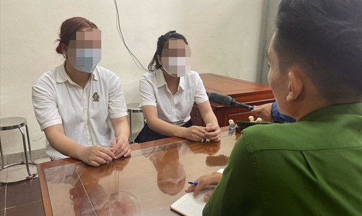 Công an phường Hòa Minh (quận Liên Chiểu, Đà Nẵng) đang củng cố hồ sơ xử lý vi phạm hành chính đối với 2 cô gái về hành vi báo án giả và một số đối tượng có liên quan đến vụ việc.