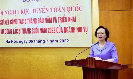 Bộ trưởng Phạm Thị Thanh Trà phát biểu kết luận hội nghị toàn quốc sơ kết của ngành Nội vụ. Ảnh: Thanh Tuấn