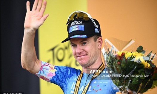 Simon Clarke về nhất chặng 5 tại Tour de France 2022. Ảnh: AFP