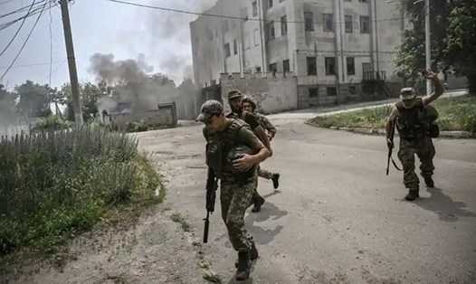 Binh sĩ Ukraina trong cuộc giao tranh với Nga ở Lysychansk, Donbass. Ảnh: AFP