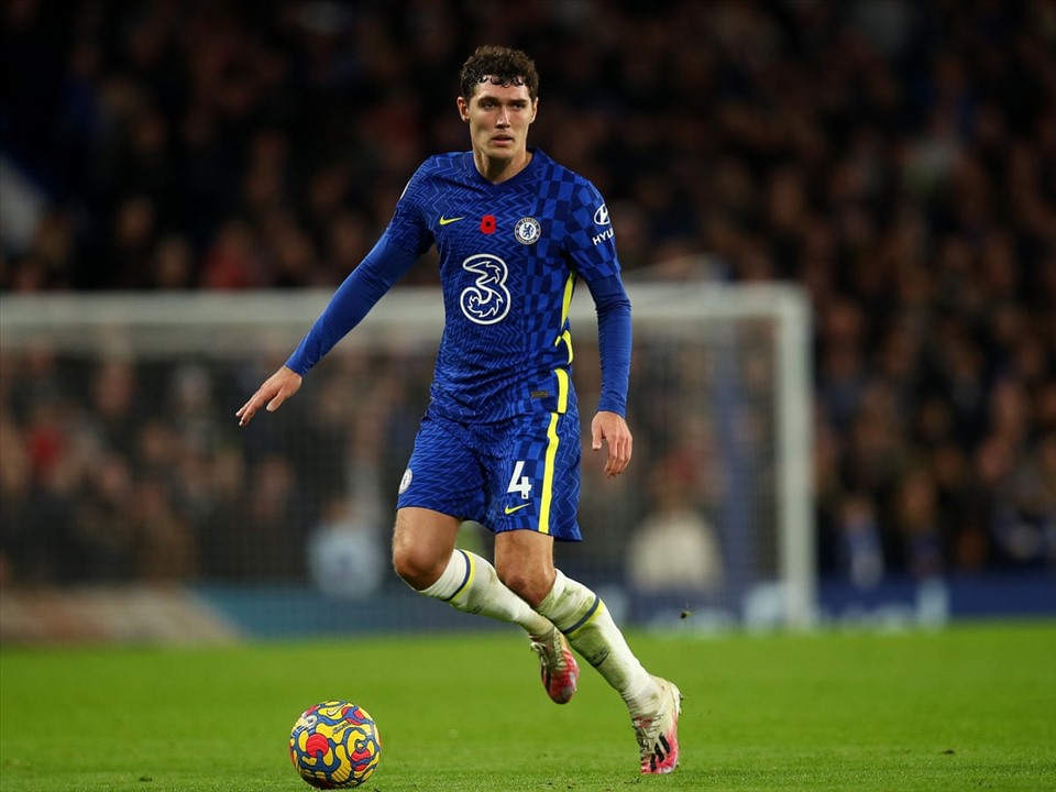 Tân binh Andreas Christensen của Barcelona có lối chơi như thế nào?
