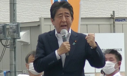Cựu Thủ tướng Nhật Bản Abe Shinzo phát biểu ngày 8.7 trước khi bị bắn. Ảnh: AFP