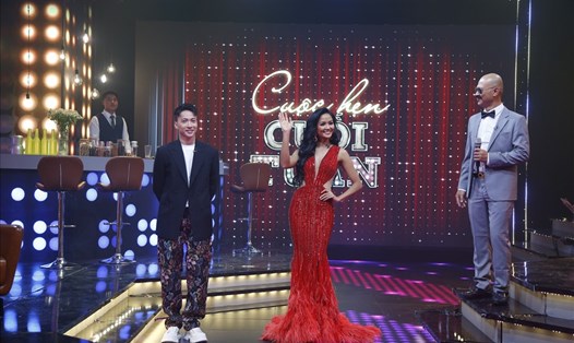 Hoa hậu H’Hen Niê và ca sĩ ST Sơn Thạch là khách mời trong chương trình "Cuộc hẹn cuối tuần" tập 2. Ảnh: VTV
