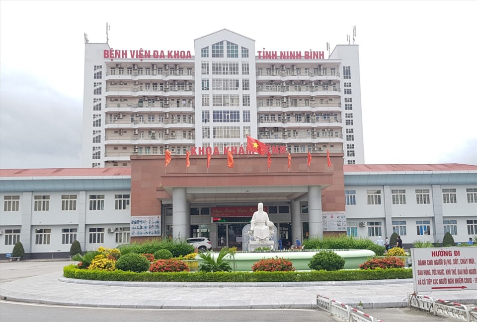 Bệnh viện Đa khoa Ninh Bình mua kit test của Công ty Việt Á: Chuyển hồ sơ sang cơ quan điều tra