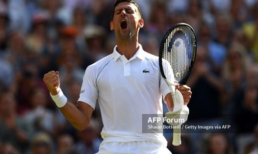 Novak Djokovic có màn ngược dòng tiếp theo để giành quyền vào chơi trận chung kết Wimbledon 2022. Ảnh: AFP