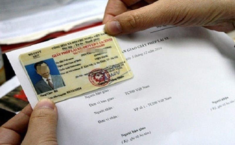 Xin cấp lại giấy phép lái xe có cần giấy khám sức khỏe không?