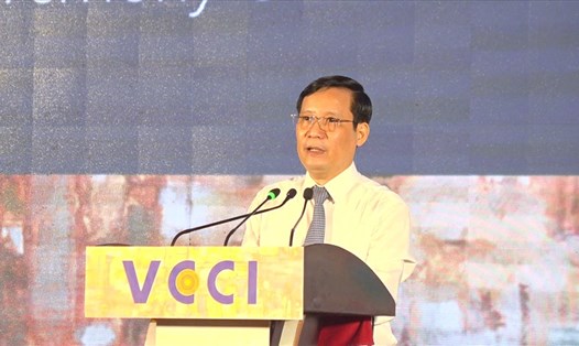 Ông Phạm Tấn Công, Chủ tịch VCCI Việt Nam phát biểu khai mạc Lễ công bố báo cáo kinh tế thường niên ĐBSCL. Ảnh: Văn Sỹ