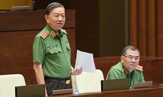 Bộ trưởng Bộ Công an Tô Lâm trả lời chất vấn các đại biểu Quốc hội.