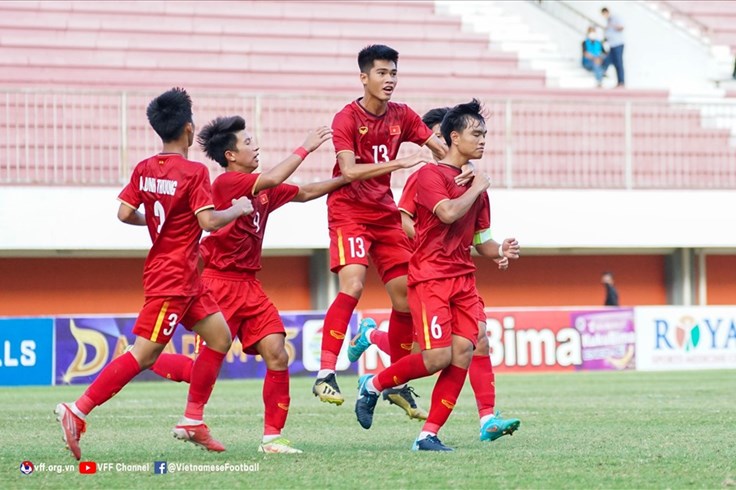 HLV U16 Việt Nam nói gì về đối thủ tại chung kết?