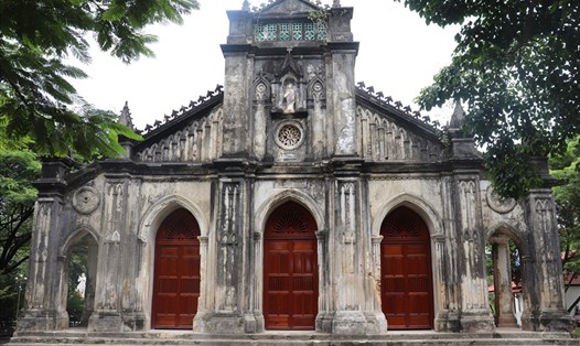 Nhà thờ Tùng Sơn được xem là nhà thờ cổ nhất còn sót lại tại Đà Nẵng.