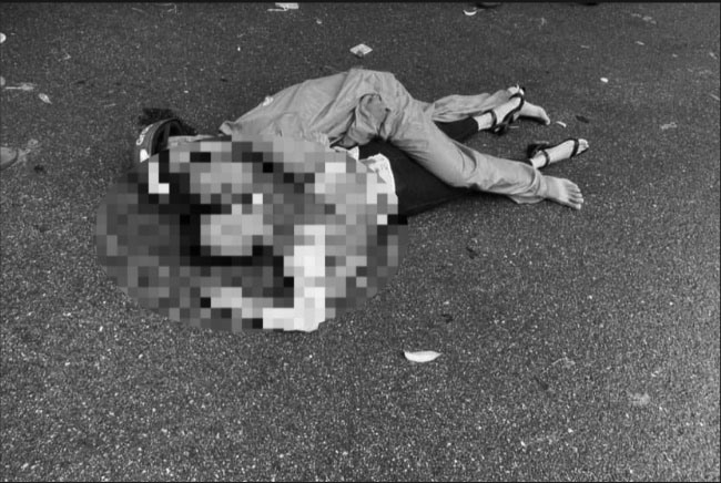 Hiện trường vụ hai người tử vong giữa phố.