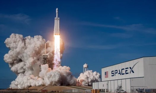 Tên lửa của SpaceX có thể mang vệ tinh do thám của Mỹ lên quỹ đạo. Ảnh chụp màn hình.
