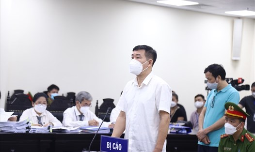 Bị cáo Phùng Anh Lê - cựu Trưởng phòng Cảnh sát kinh tế Hà Nội tại phiên toà sơ thẩm. Ảnh: V.D