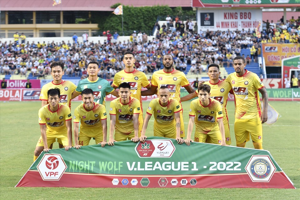 Câu lạc bộ Thanh Hoá đánh bại Hồng Lĩnh Hà Tĩnh 2-0 ngay trên sân nhà