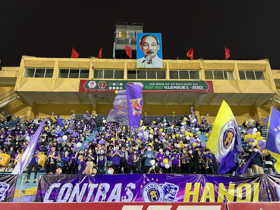 Cổ động viên Hà Nội FC tin đội nhà giành 3 điểm trước Hoàng Anh Gia Lai