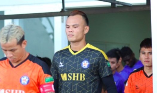 Câu lạc bộ Đà Nẵng thiếu vắng sự phục vụ của thủ môn Thanh Bình trong lượt về V.League 2022. Ảnh: CMH