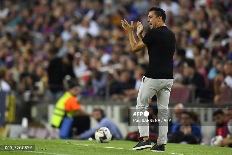 Thời gian "bóng chết" quá nhiều, Xavi muốn có thay đổi