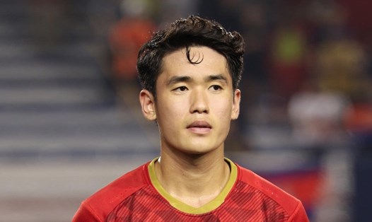 Huỳnh Tấn Sinh gia nhập câu lạc bộ Hà Nội. Ảnh: HNFC