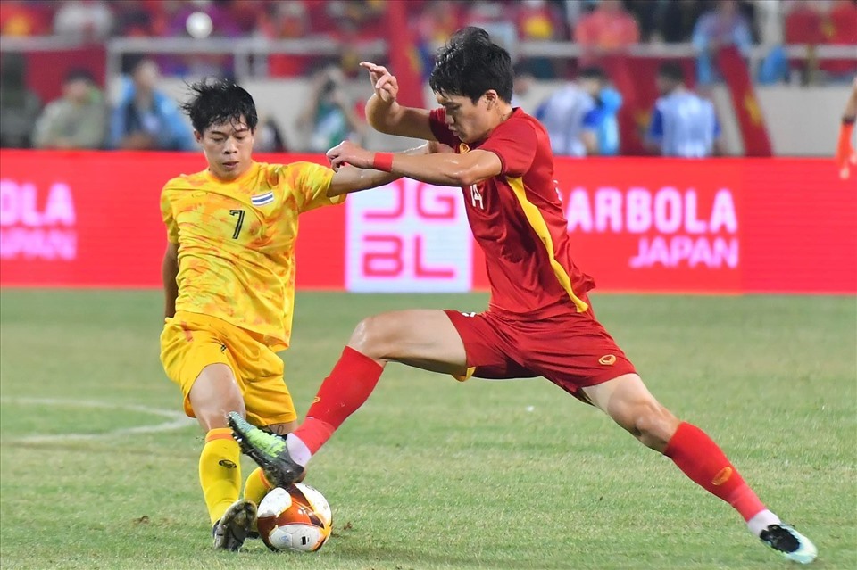 HLV tuyển Thái Lan lý giải việc liên tục thua các đội tuyển Việt Nam