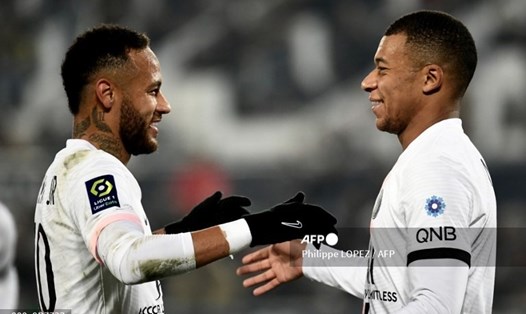Mâu thuẫn giữa Neymar và Mbappe nên sớm chấm dứt.  Ảnh: AFP