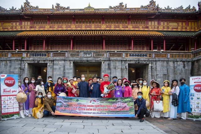 Đoàn famtrip, presstrip Thái Lan đã khảo sát tại Hoàng cung Huế vào tháng 4.2022.